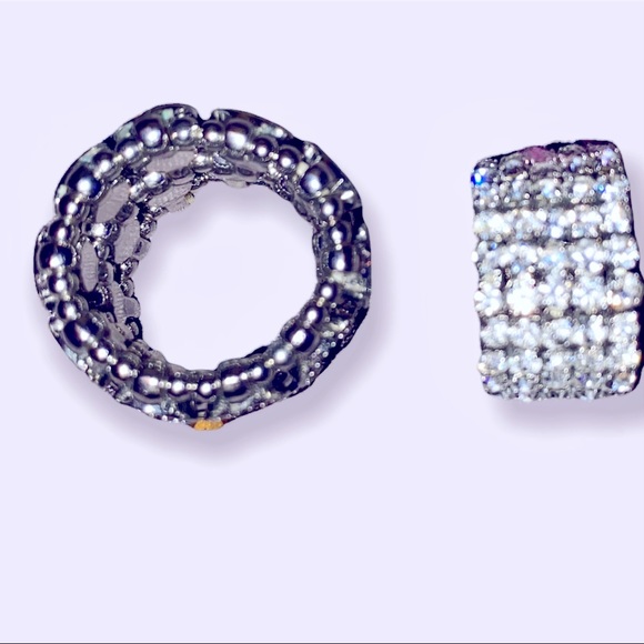 Set of Adjustable Rhinestone Rings - Picture 6 of 9